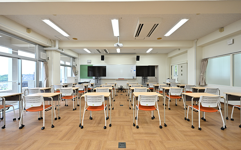 情報メディア学科関連教室等改修工事